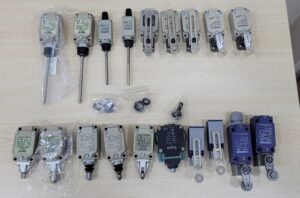 Limit Switches 24V/220V